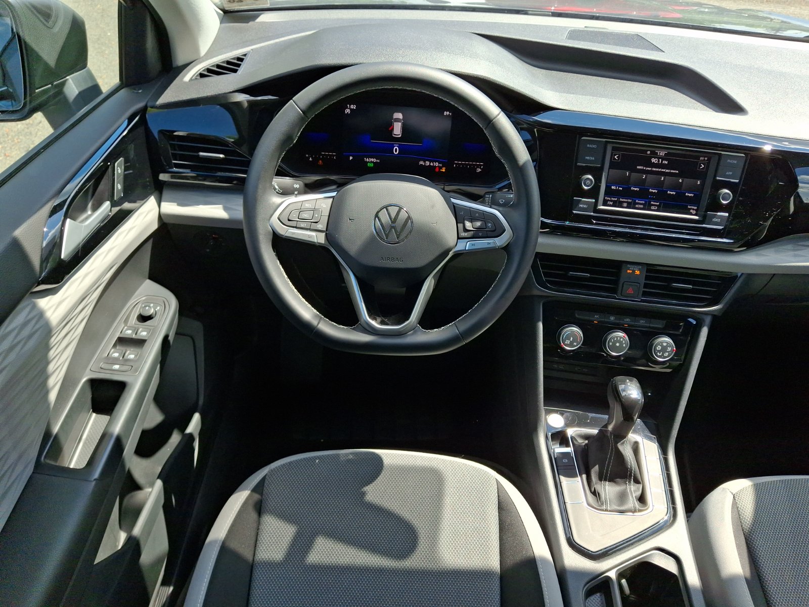Used 2023 Volkswagen Taos S FWD image 12