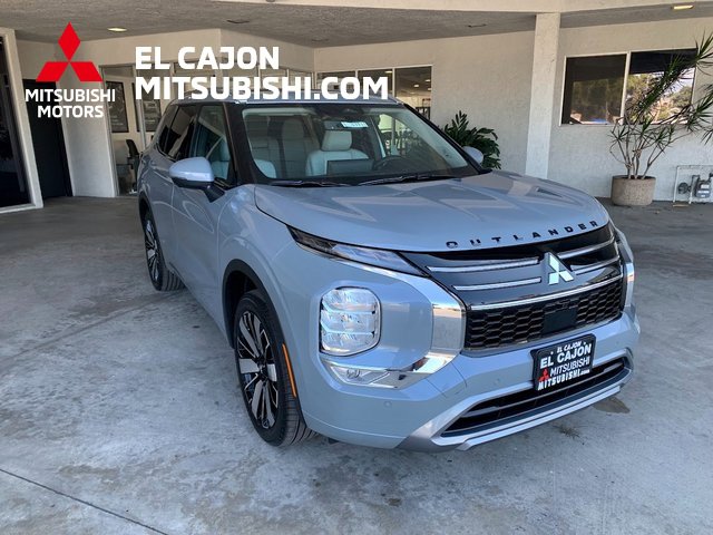 New 2025 Mitsubishi Outlander SEL