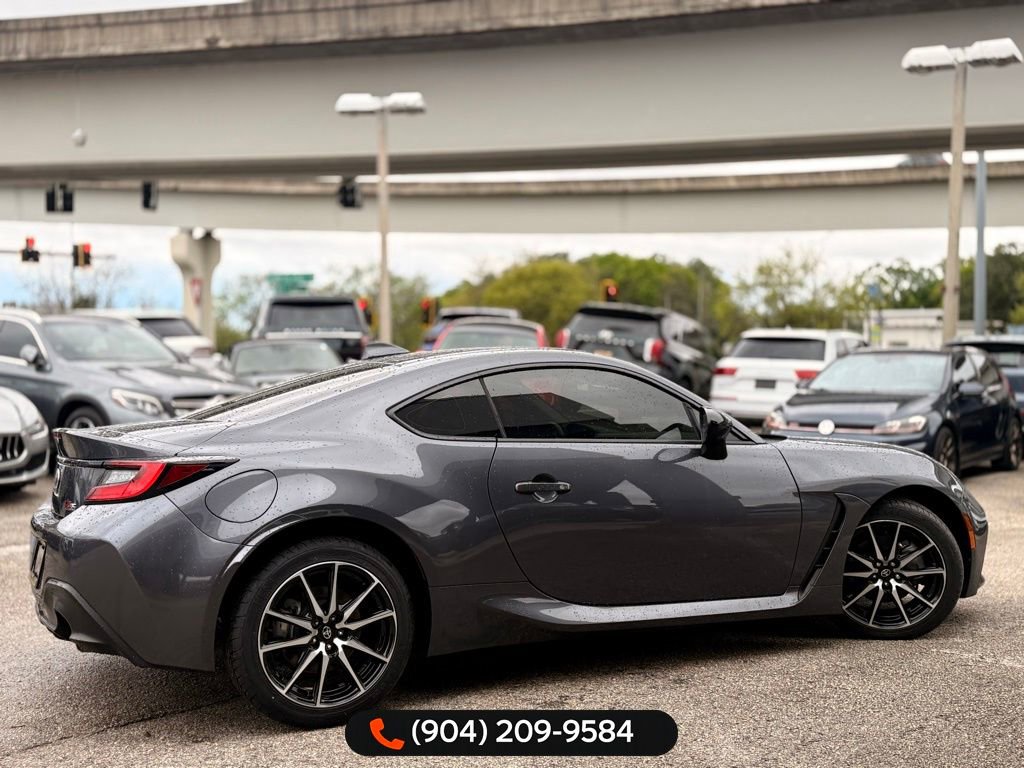 Used 2022 Toyota GR86 image 7