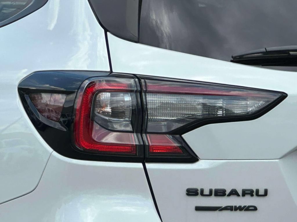 Used 2023 Subaru Outback Onyx Edition AWD/4WD image 8