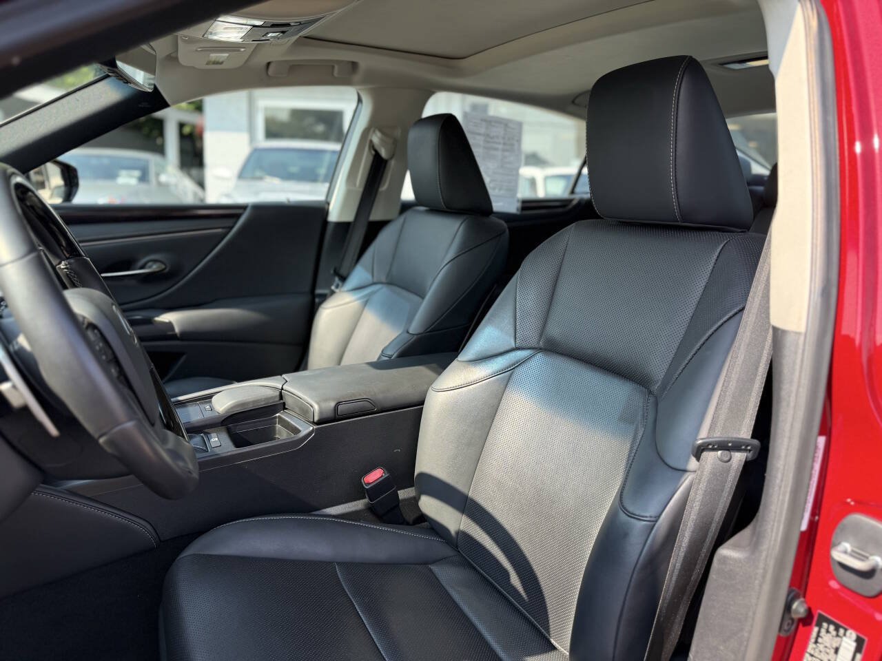 Used 2019 Lexus ES 350 w/ Premium Package FWD image 12