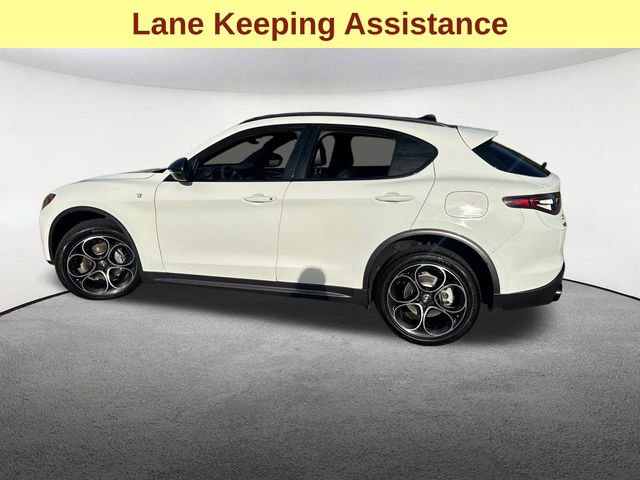Used 2024 Alfa Romeo Stelvio Ti w/ Active Assist Plus Package image 8