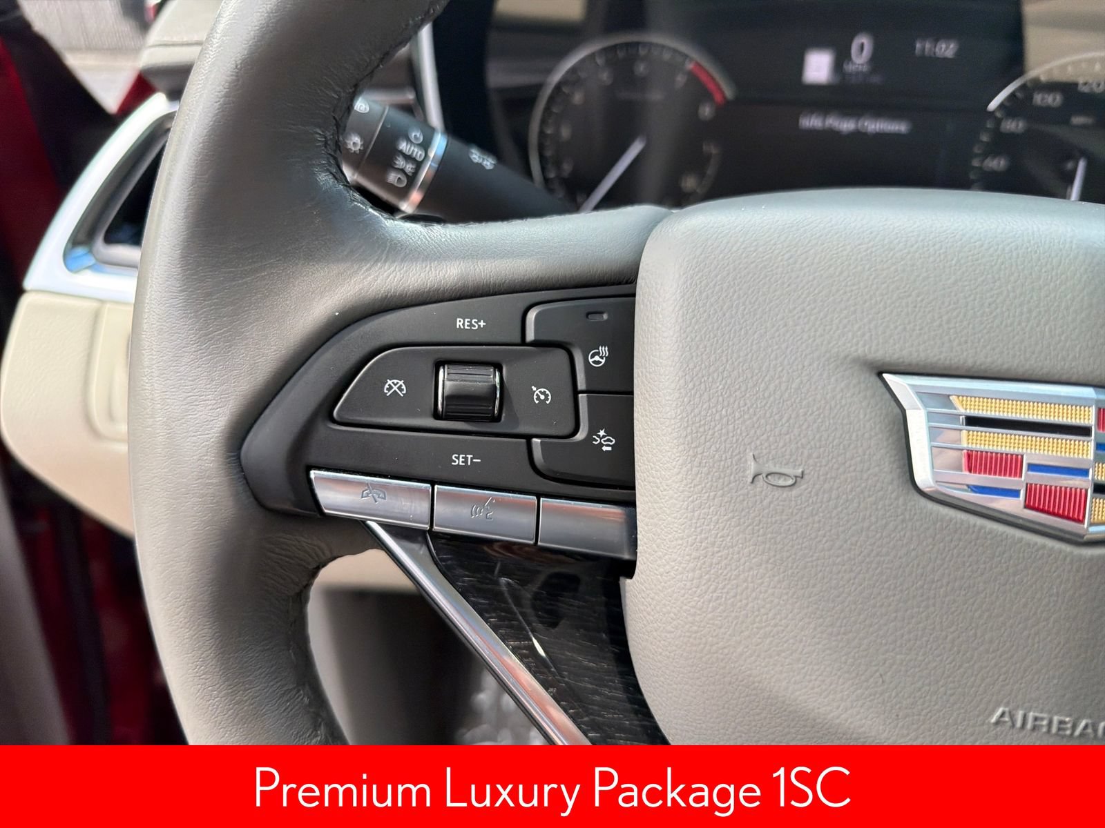 Used 2022 Cadillac XT6 Premium Luxury FWD image 17