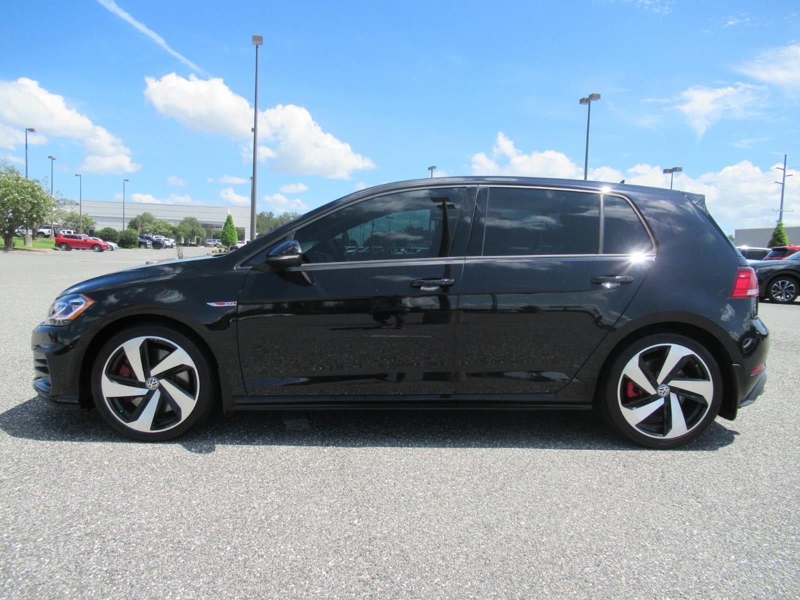 Used 2018 Volkswagen GTI Autobahn FWD image 4