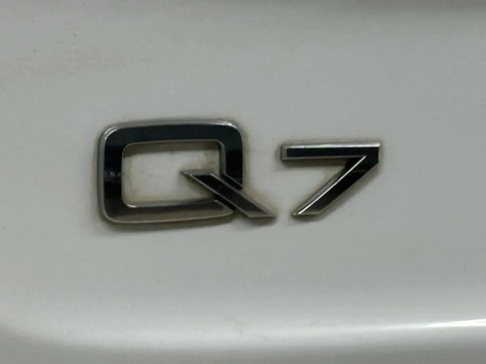 Used 2015 Audi Q7 TDI Premium Plus w/ Premium Plus Package AWD/4WD image 13