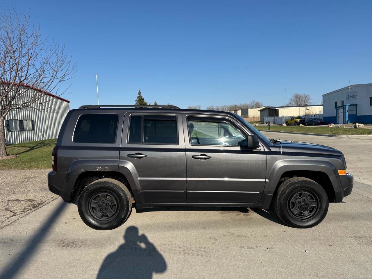 Used 2017 Jeep Patriot Sport w/ Power Value Group image 4