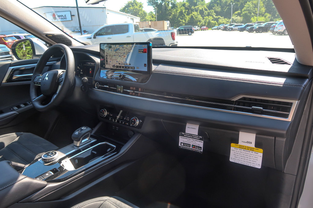 New 2026 Mitsubishi Outlander SE FWD image 20