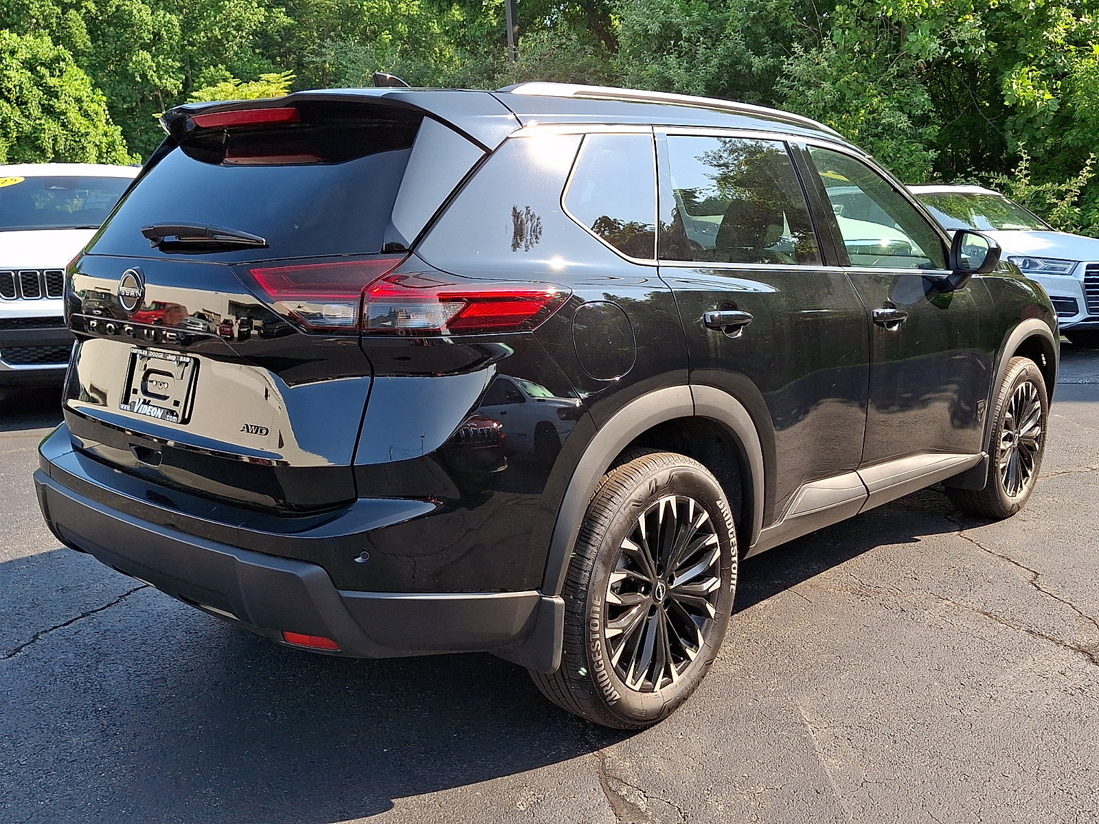 Used 2026 Nissan Rogue Dark Armor AWD/4WD image 6