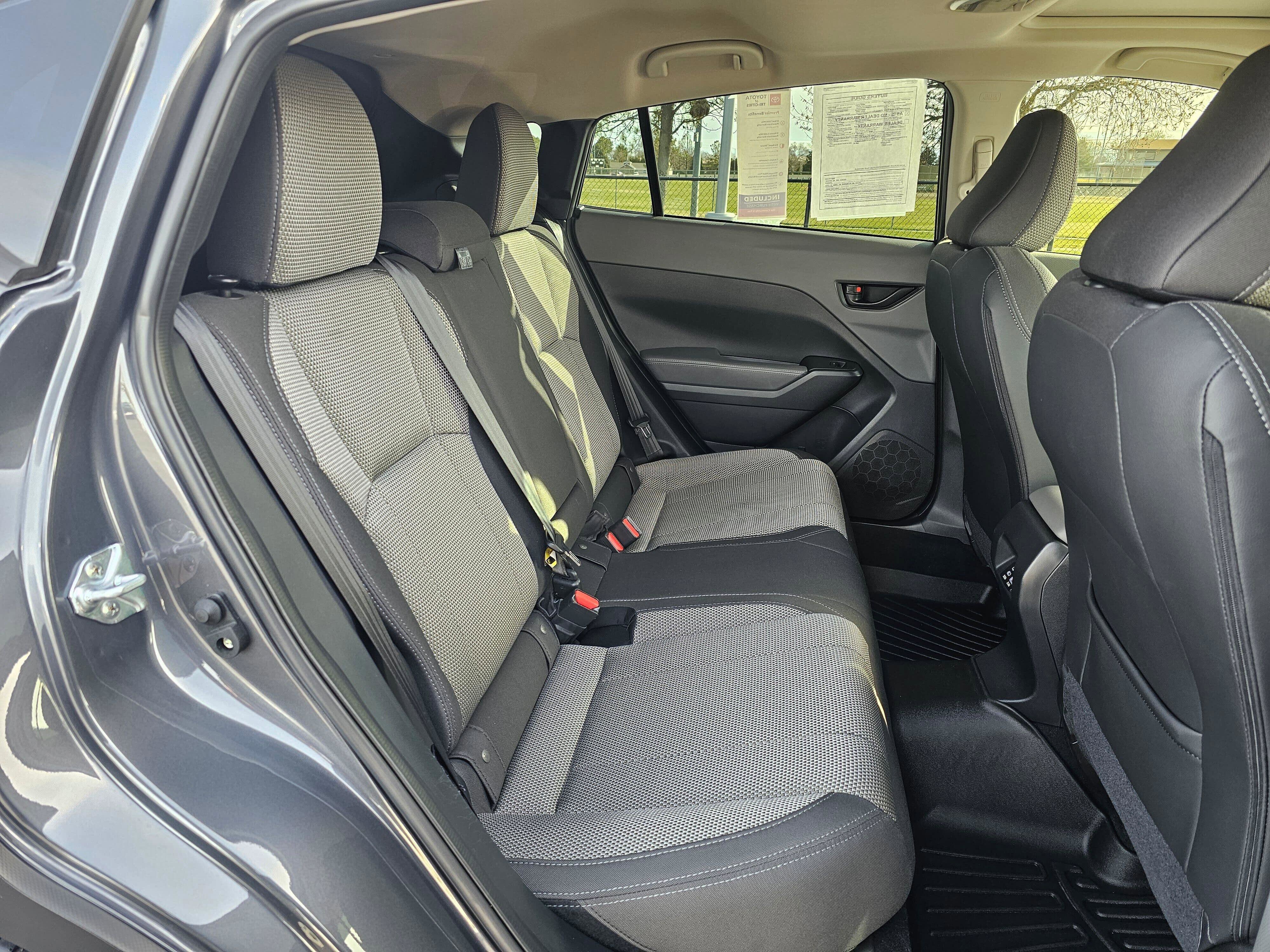 Used 2024 Subaru Crosstrek 2.0i Premium AWD/4WD image 12