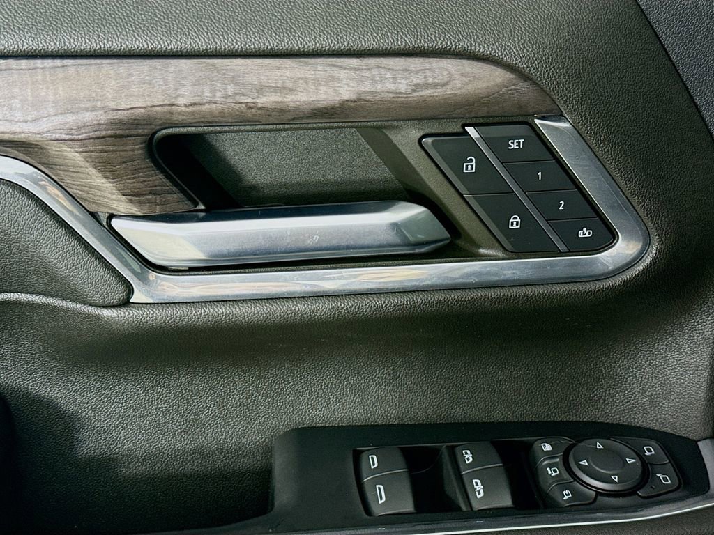 Used 2024 Chevrolet Silverado 3500 LTZ image 17