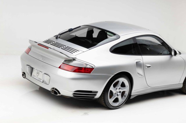 Used 2002 Porsche 911 Turbo image 31