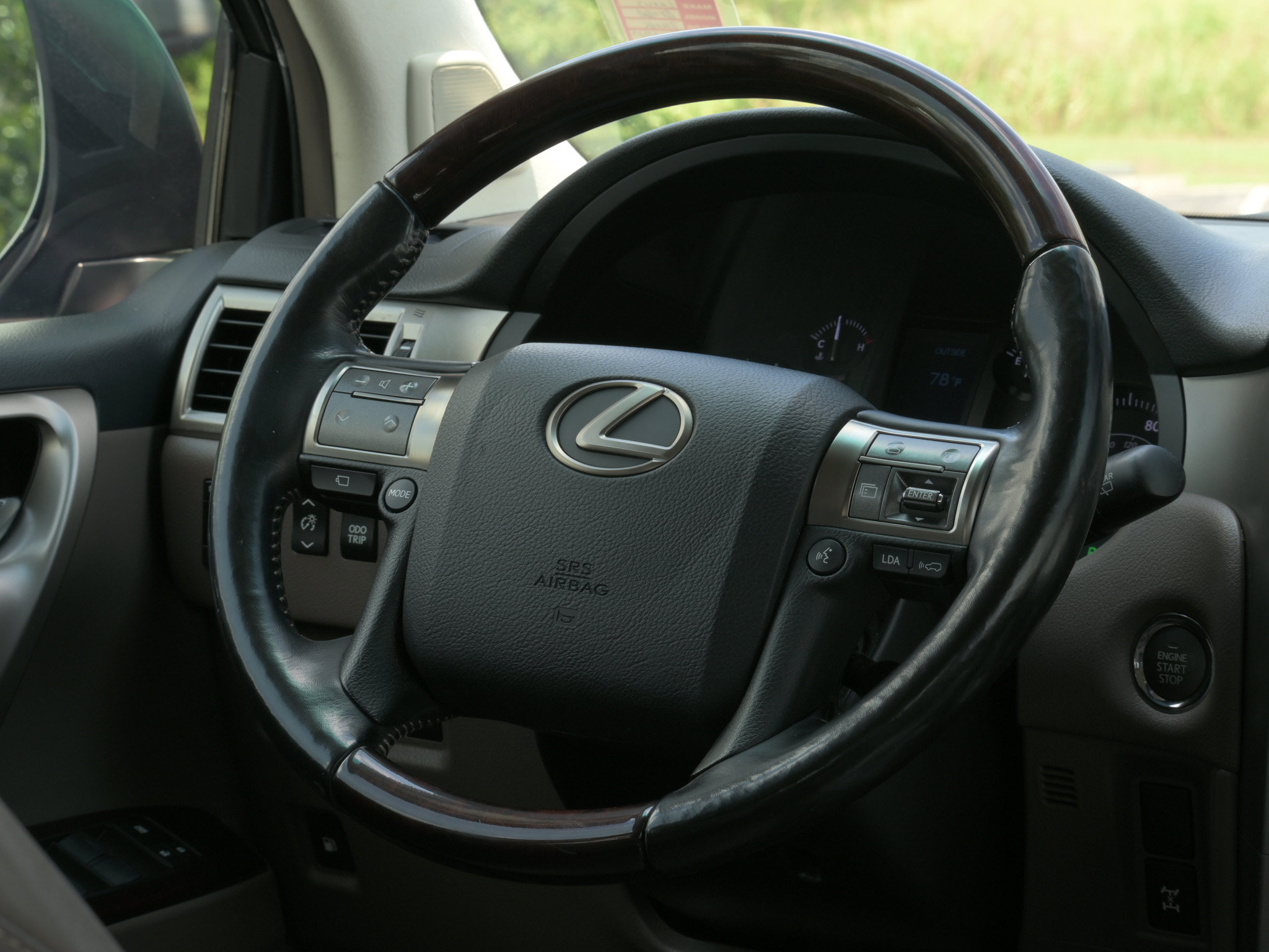 Used 2017 Lexus GX 460 Luxury AWD/4WD image 22