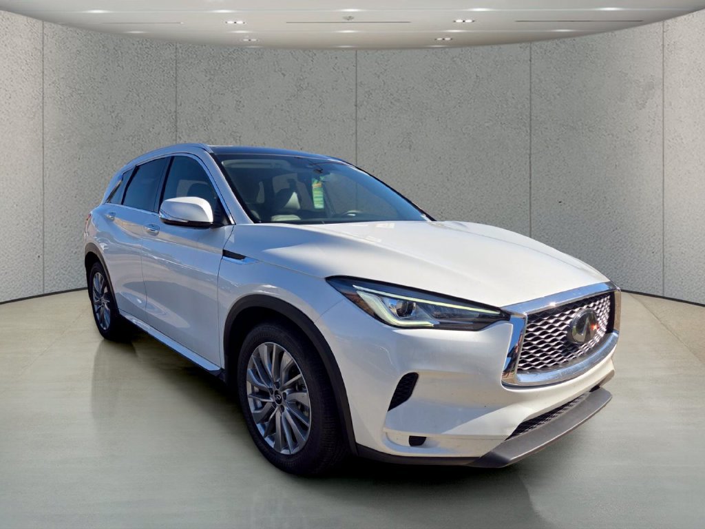 Used 2023 INFINITI QX50 Luxe FWD image 7