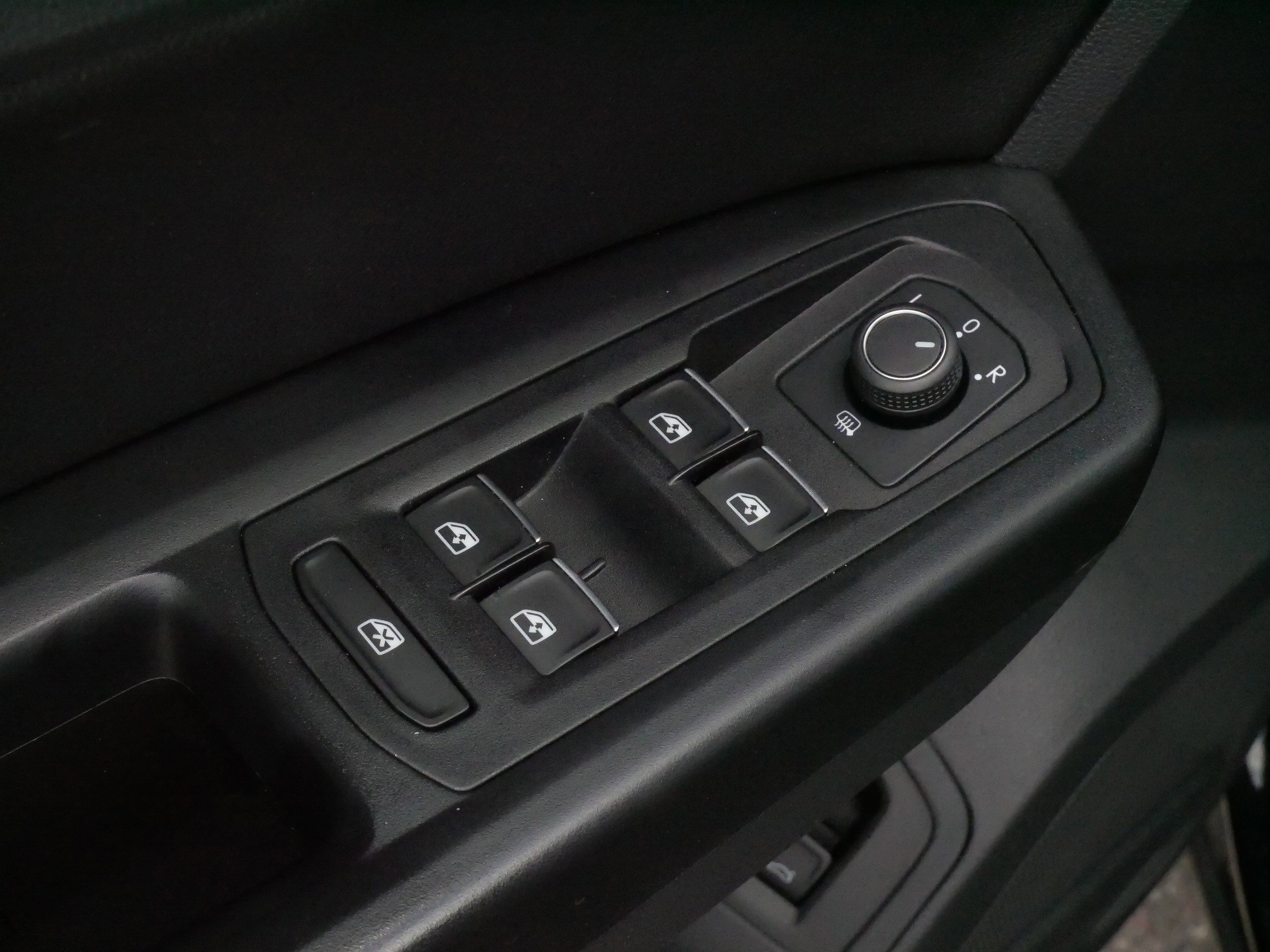 Used 2019 Volkswagen Atlas SE AWD/4WD image 19