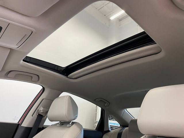 Used 2024 Honda Accord Touring image 5