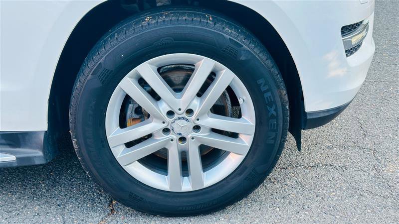 Used 2016 Mercedes-Benz GL 450 4MATIC w/ Premium I Package image 18