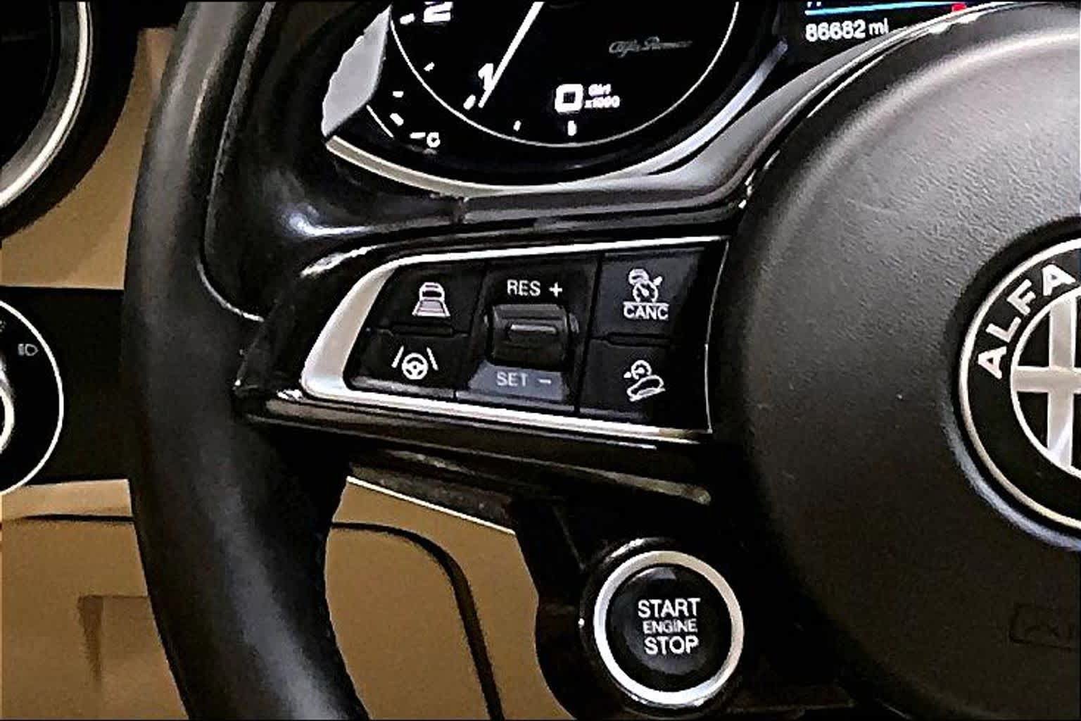 Used 2020 Alfa Romeo Stelvio Ti Lusso AWD/4WD image 24