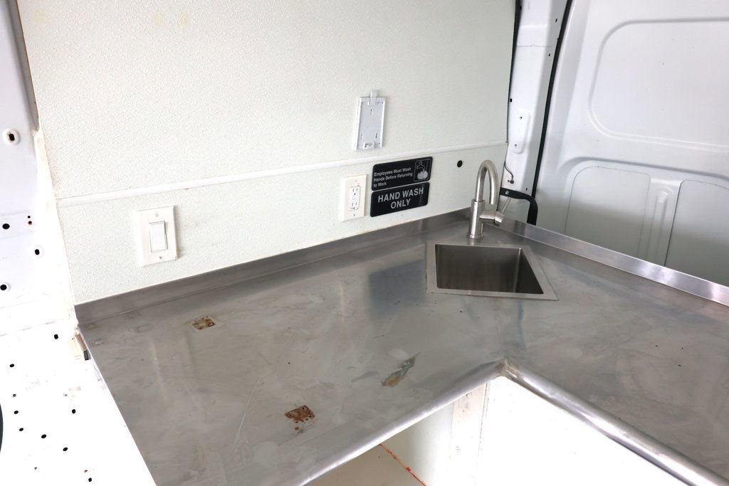 Used 2021 Nissan NV 2500 S image 26