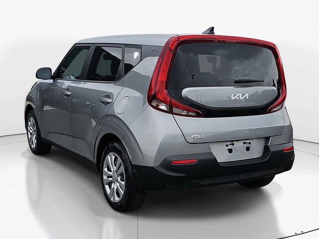 Used 2022 Kia Soul LX image 7