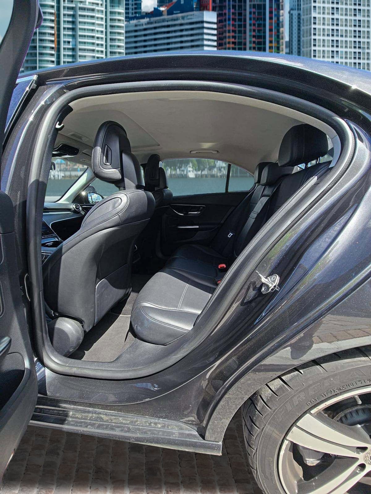 Used 2022 Mercedes-Benz C 300 Sedan image 8