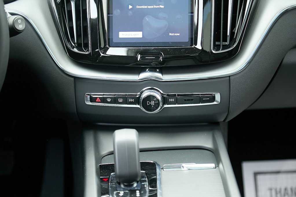 New 2025 Volvo XC60 B5 Core w/ Protection Package Premier image 24