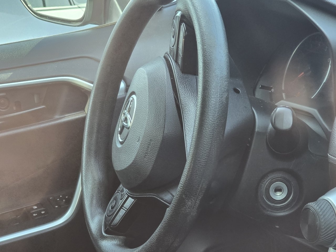 Certified 2021 Toyota RAV4 LE FWD image 16