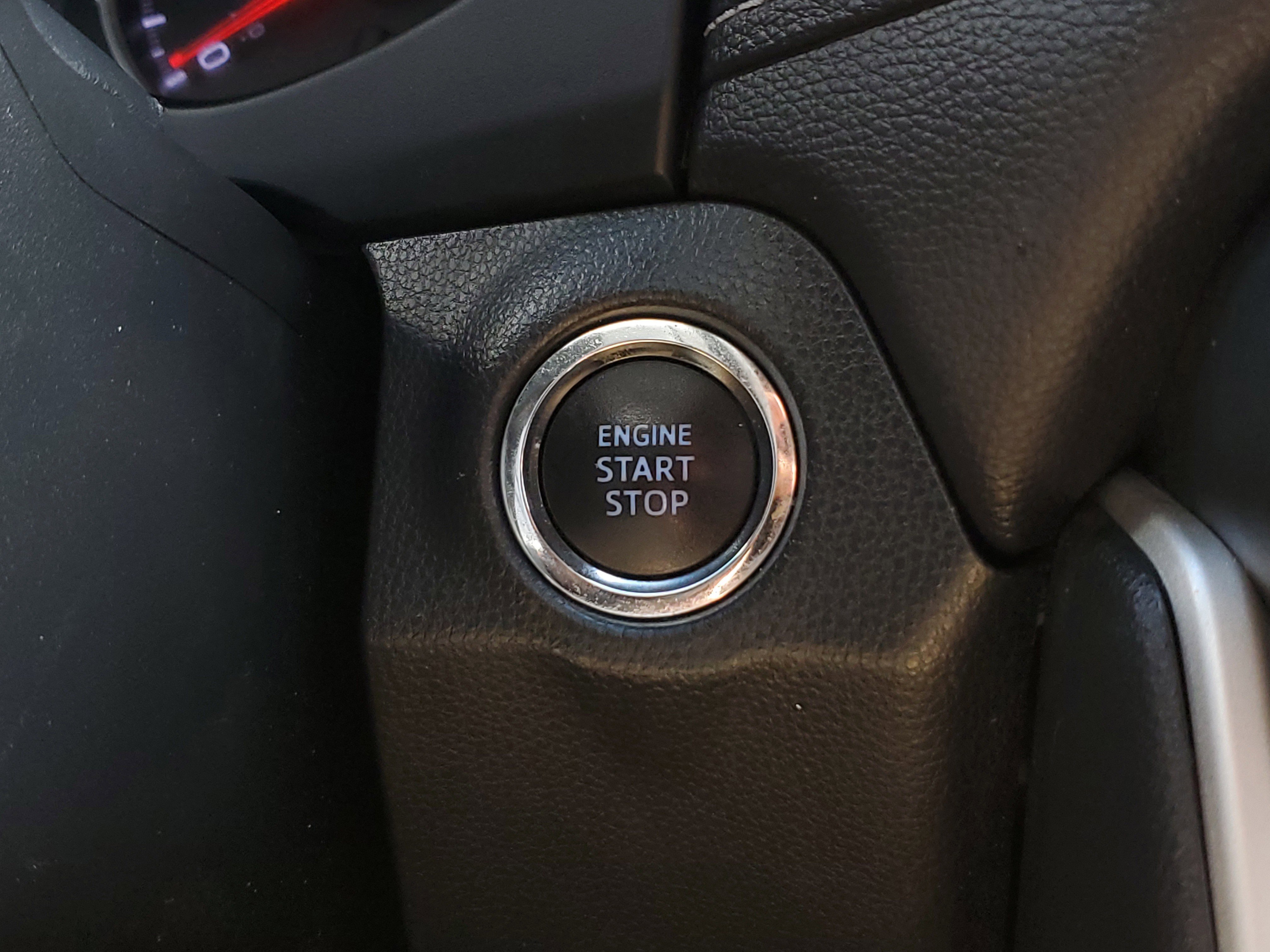 Certified 2021 Toyota RAV4 XLE w/ Convenience Package image 31