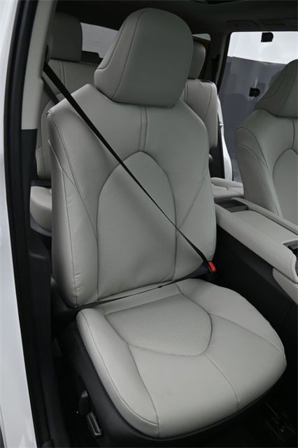 New 2026 Toyota Grand Highlander XLE image 17