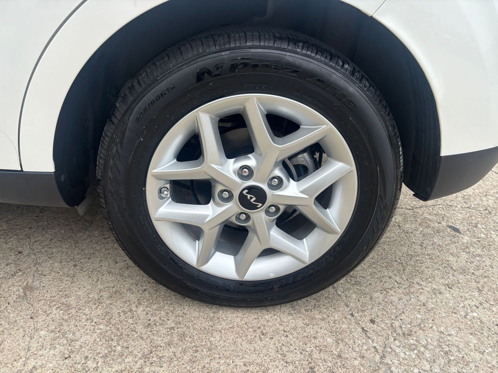 Used 2025 Kia Soul LX w/ LX Technology Package FWD image 28