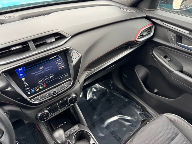 Used 2021 Chevrolet TrailBlazer RS w/ Technology Package image 22