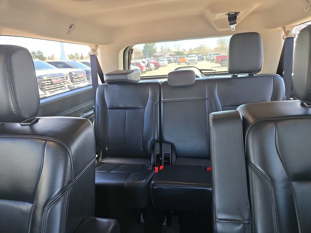 Used 2024 Ford Expedition Max XLT image 18