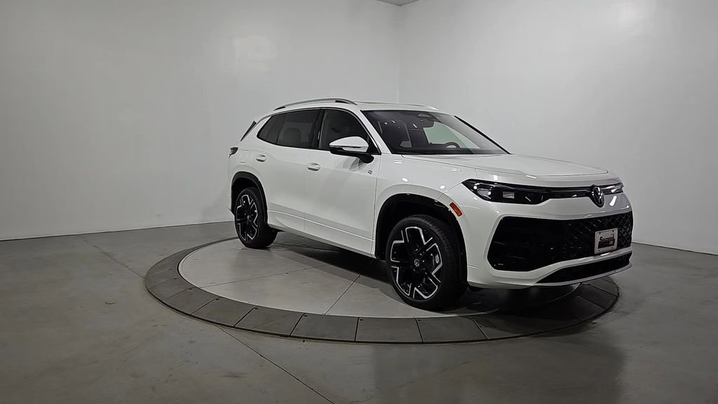 New 2026 Volkswagen Tiguan SEL R-Line image 7