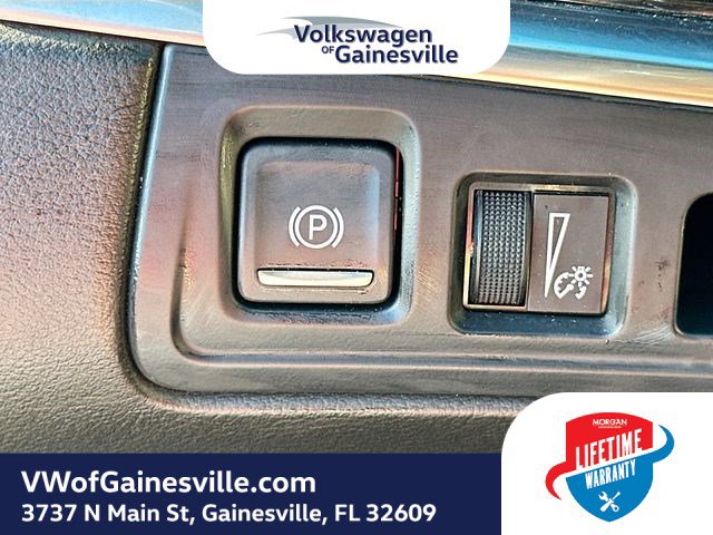 Used 2023 Cadillac XT5 Premium Luxury AWD/4WD image 10