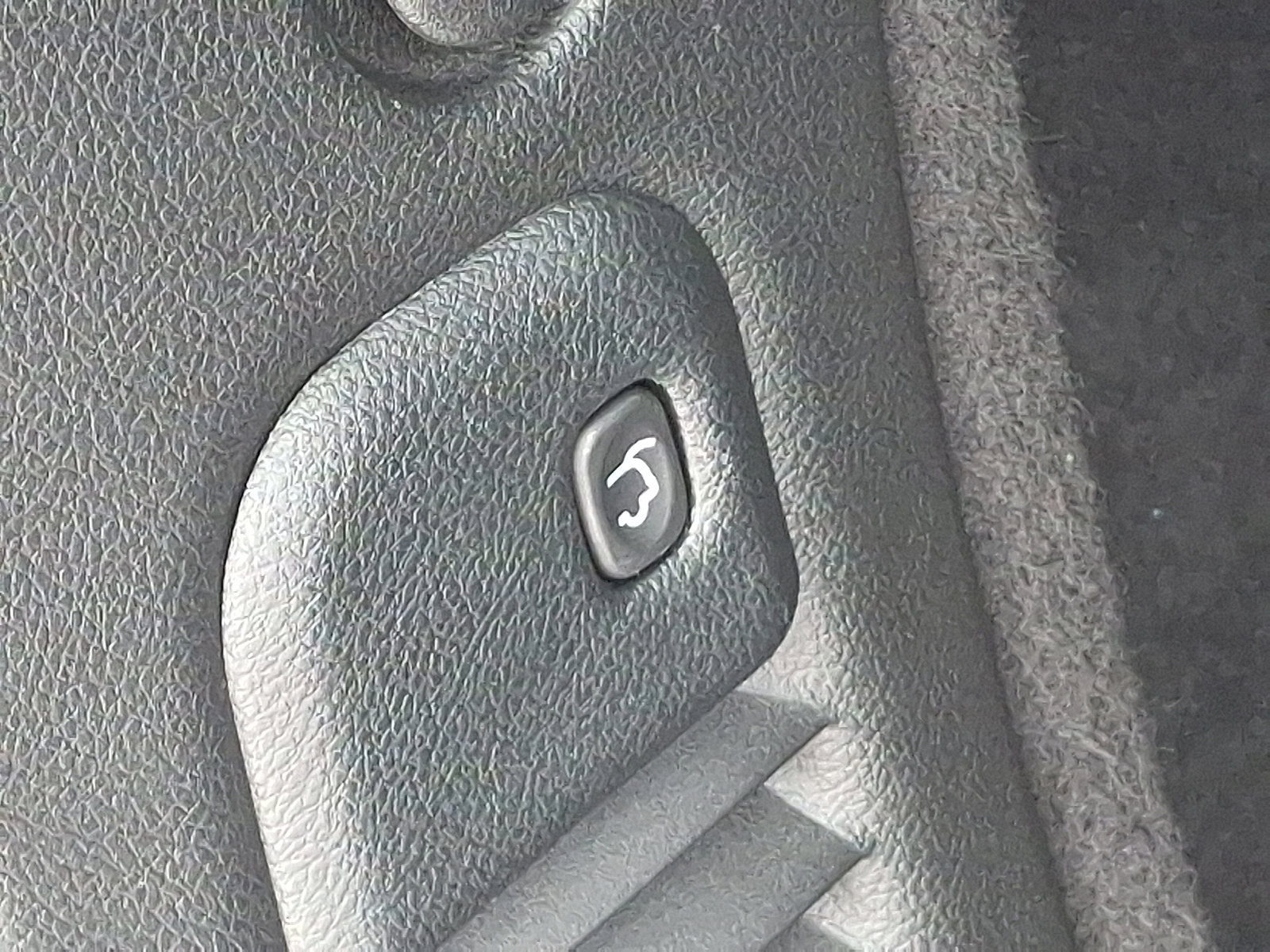 Used 2022 Dodge Durango R/T image 33