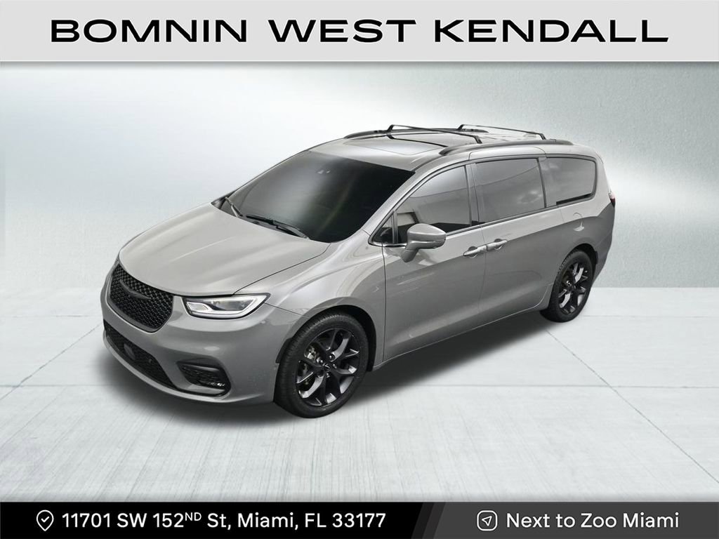 Used 2022 Chrysler Pacifica Limited w/ S Appearance Package image 13