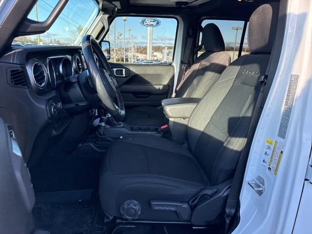 Used 2019 Jeep Wrangler Unlimited Sahara w/ LED Lighting Group image 15