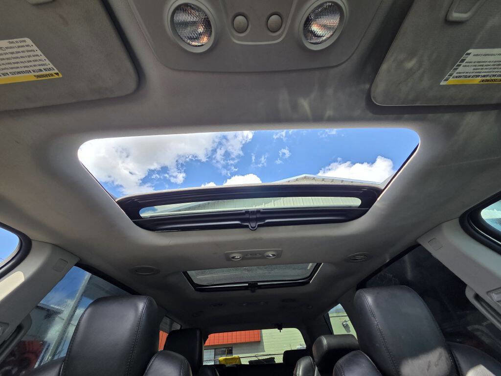 Used 2012 GMC Acadia Denali AWD/4WD image 21