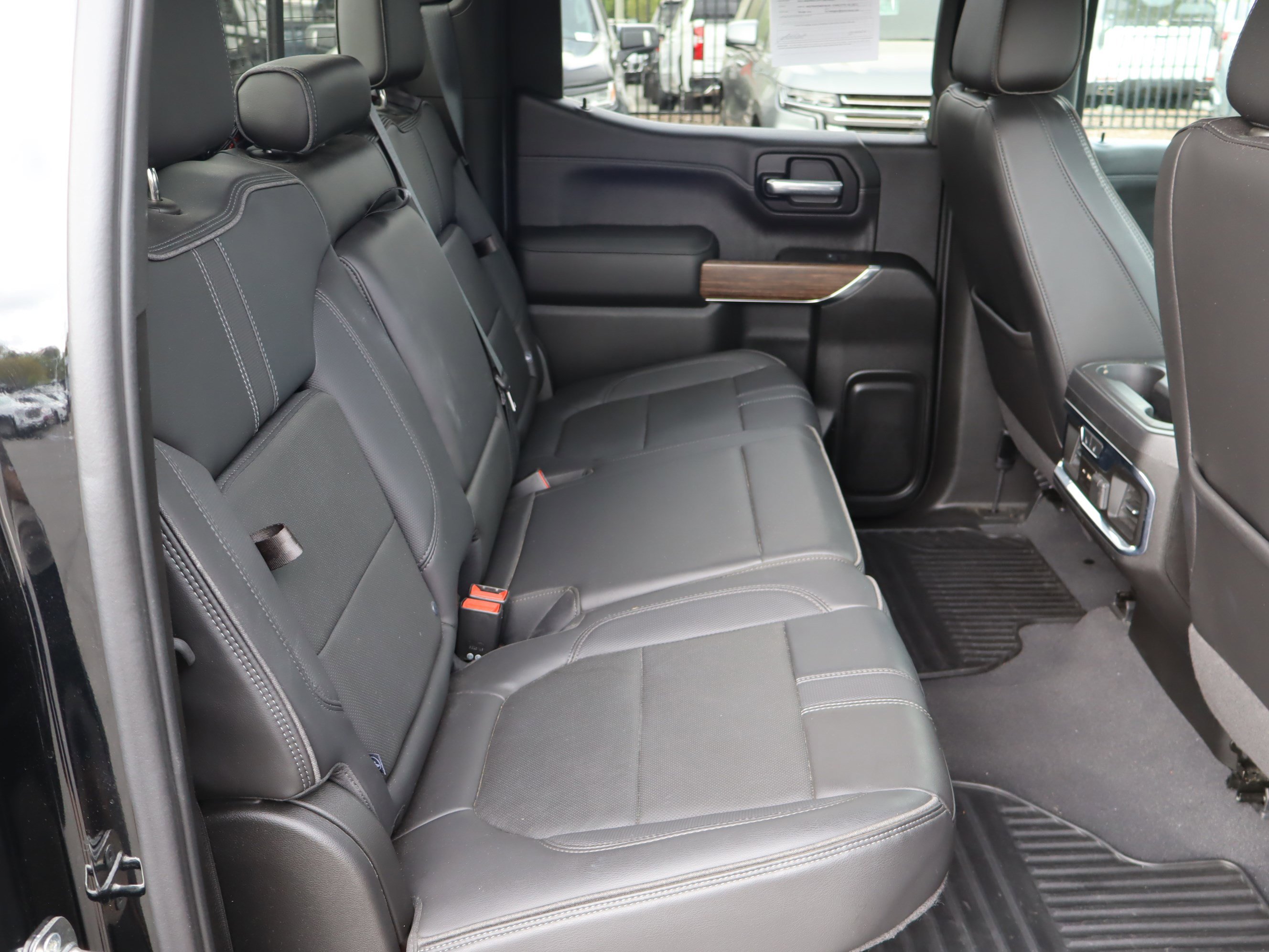 Used 2021 Chevrolet Silverado 1500 High Country w/ Technology Package image 35