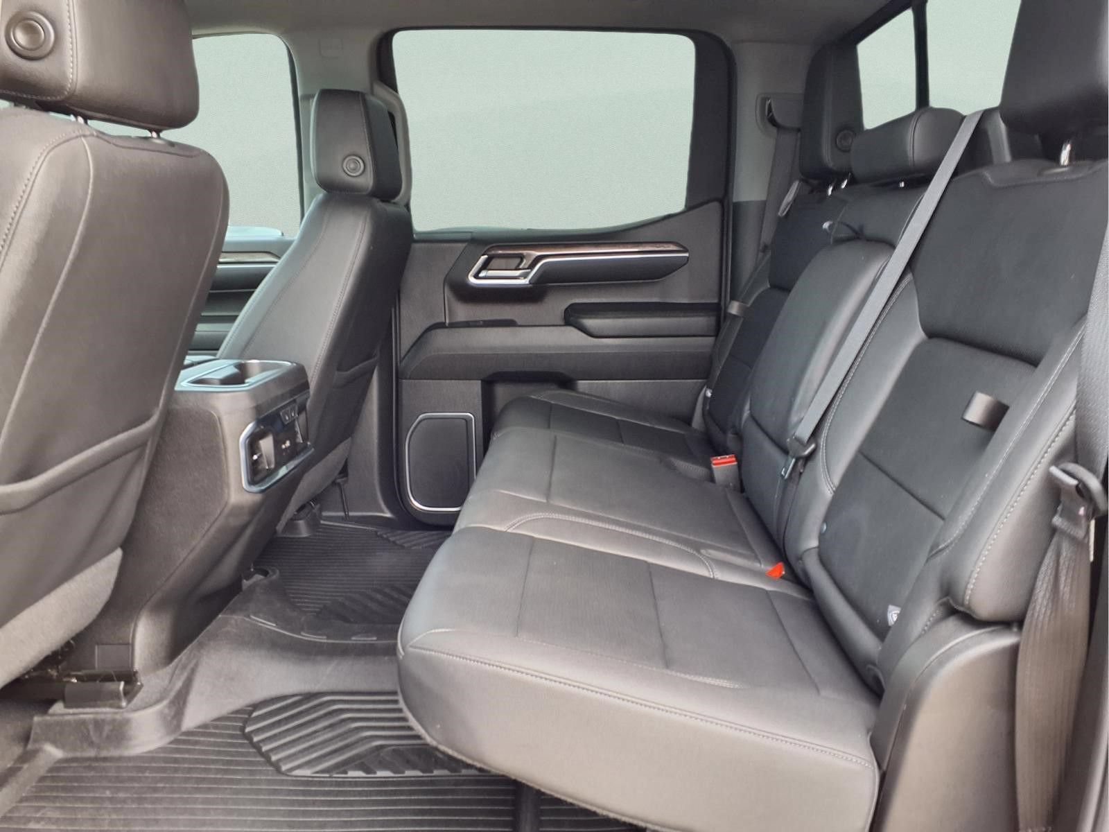Used 2023 Chevrolet Silverado 1500 LTZ AWD/4WD image 11