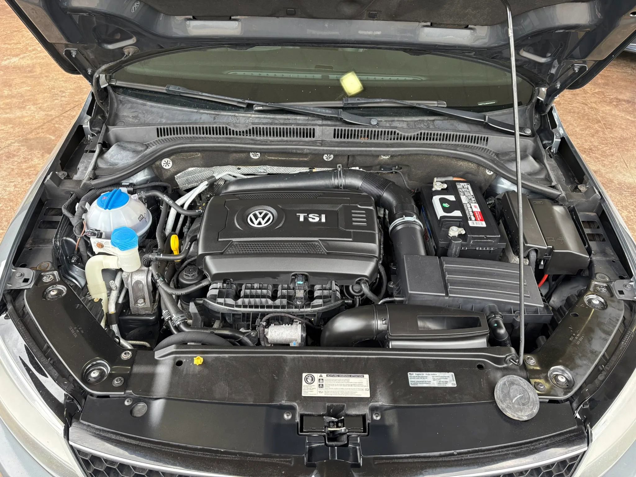 Used 2014 Volkswagen Jetta GLI FWD image 26