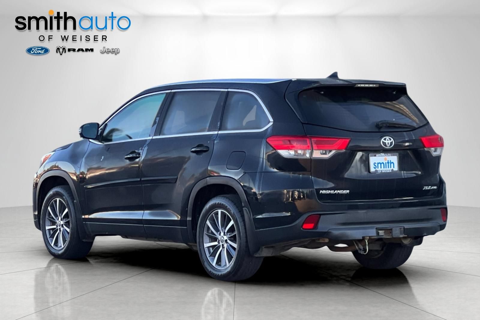 Used 2019 Toyota Highlander XLE AWD/4WD image 7