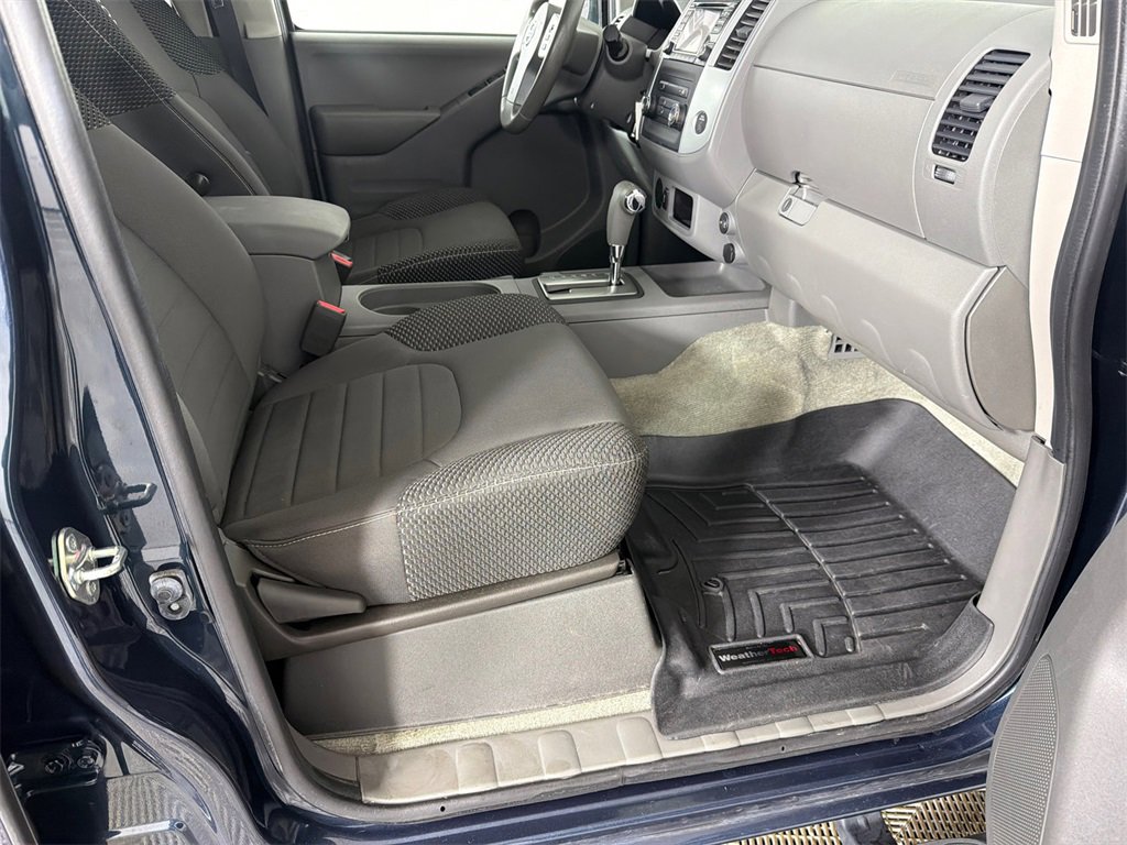 Used 2018 Nissan Frontier SV image 13