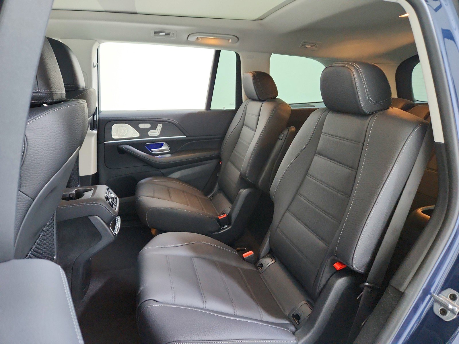 New 2026 Mercedes-Benz GLS 450 4MATIC image 8