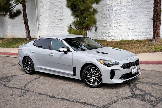 Certified 2022 Kia Stinger GT-Line RWD image 1