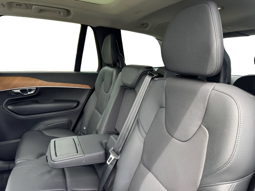 Certified 2025 Volvo XC90 T8 Plus w/ Protection Package Premier AWD/4WD image 26