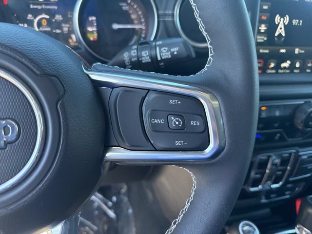 Used 2023 Jeep Wrangler Unlimited Sahara w/ Cold Weather Group AWD/4WD image 22