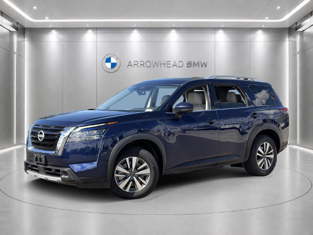 Used 2025 Nissan Pathfinder SL FWD image 1