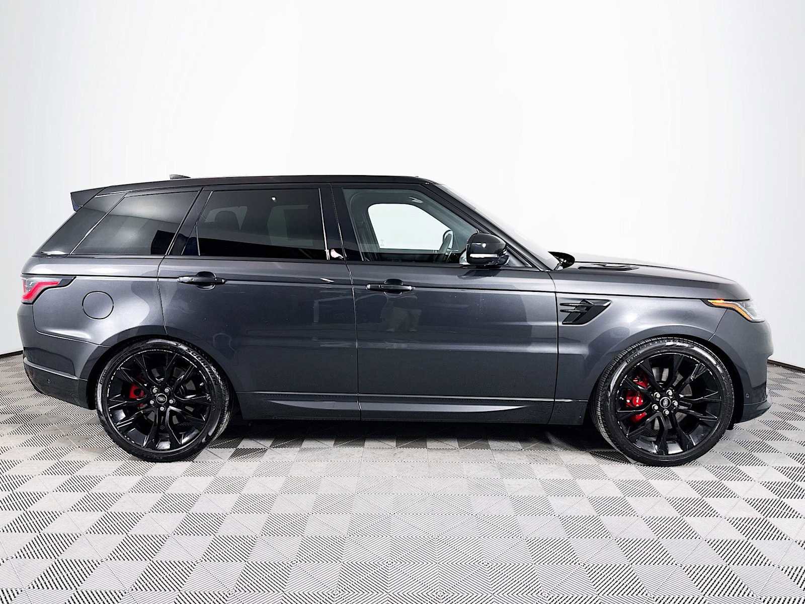 Used 2021 Land Rover Range Rover Sport HST image 4