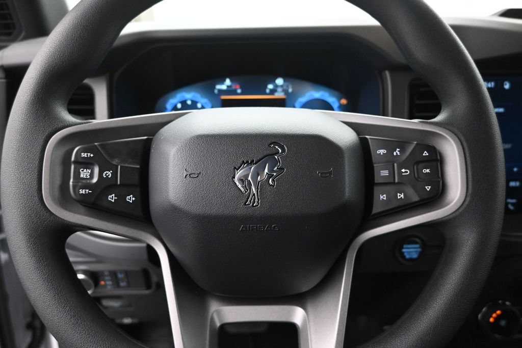 New 2026 Ford Bronco 2-Door AWD/4WD image 9