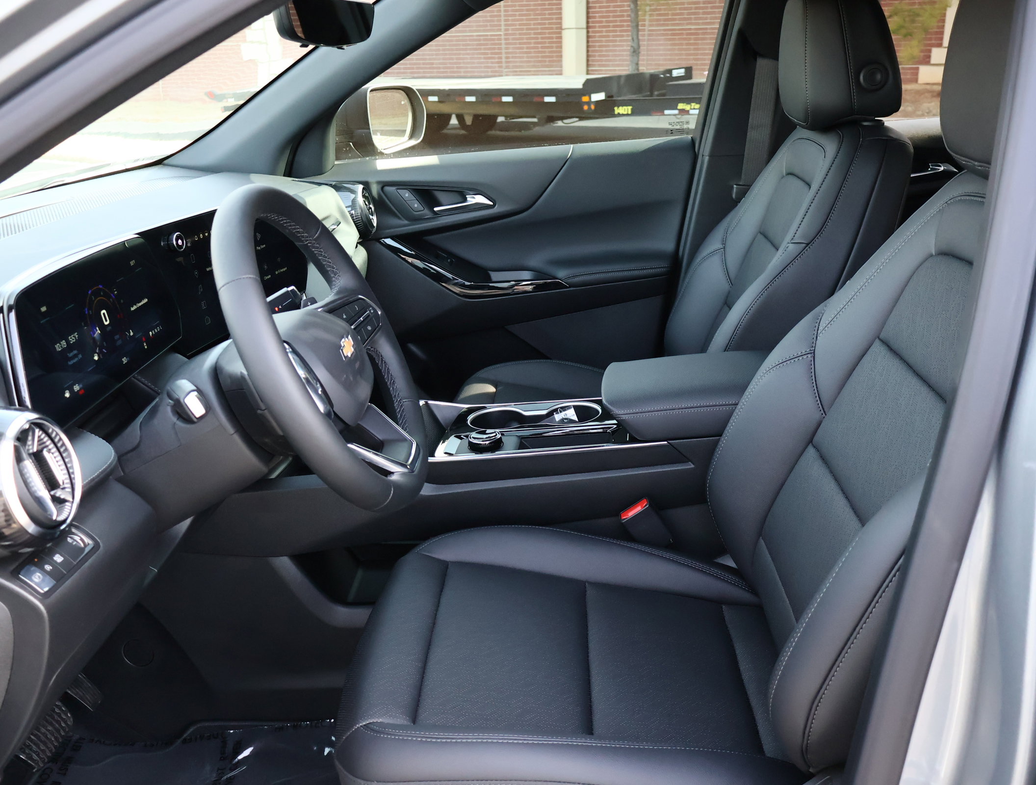 New 2026 Chevrolet Equinox LT w/ Convenience Package II image 9